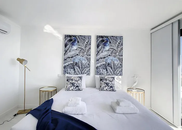 Casa Dos Amores By Lovelystay * Calheta (Madeira)