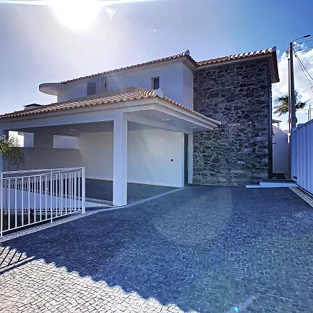 Casa Dos Amores By Lovelystay Villa Calheta (Madeira)