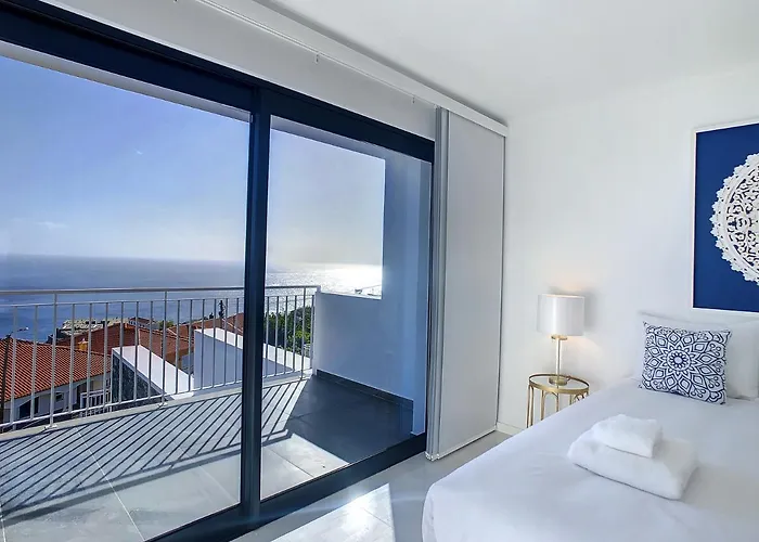 Casa Dos Amores By Lovelystay Willa Calheta (Madeira)