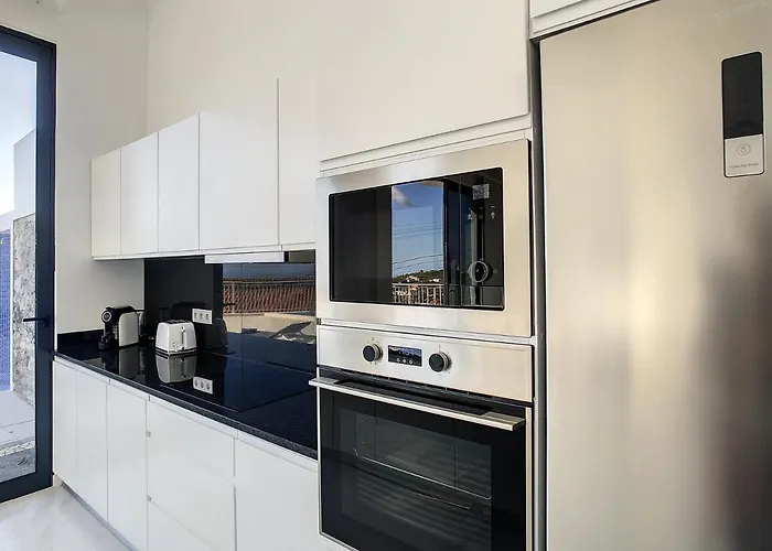 Casa Dos Amores By Lovelystay Willa Calheta (Madeira)