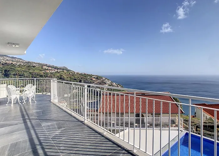 Casa Dos Amores By Lovelystay * Calheta (Madeira)